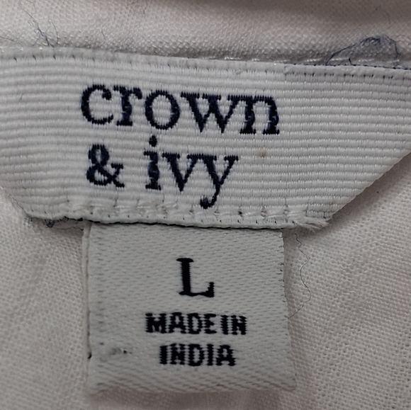 Crown & Ivy Swiss Dot Sleeveless Blouse     Size L - Picture 9 of 14